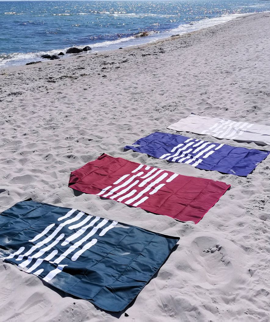 Watery microfiber towel - Eco Nebraska - Dust Green - Image 7