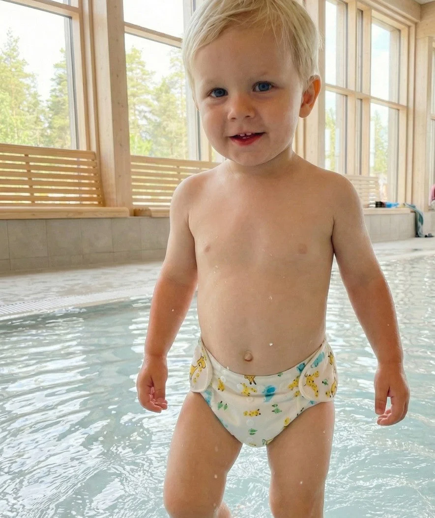 Watery swim nappy - Ondine - White with print - Image 7